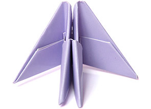 Соединение двух модулей в оригами из бумаги
